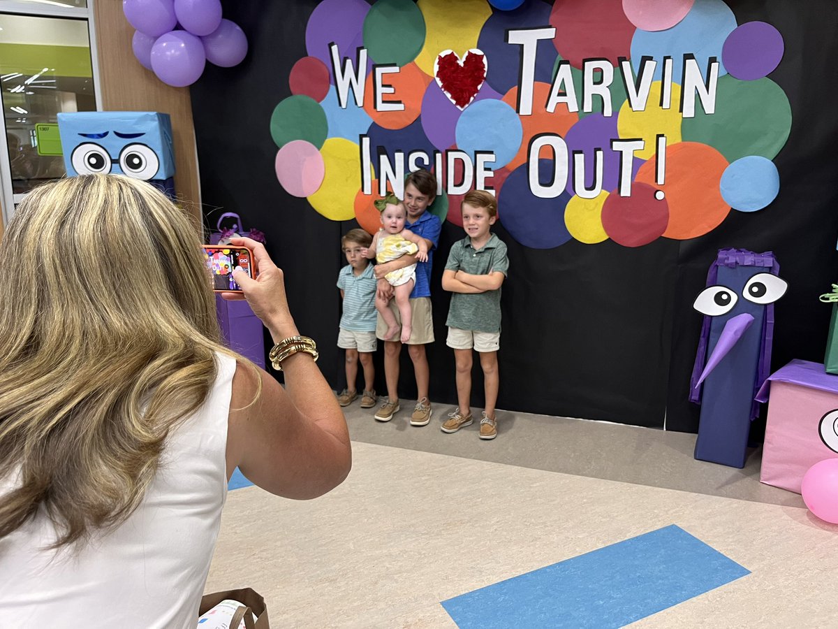 Angela Hodges tweet media