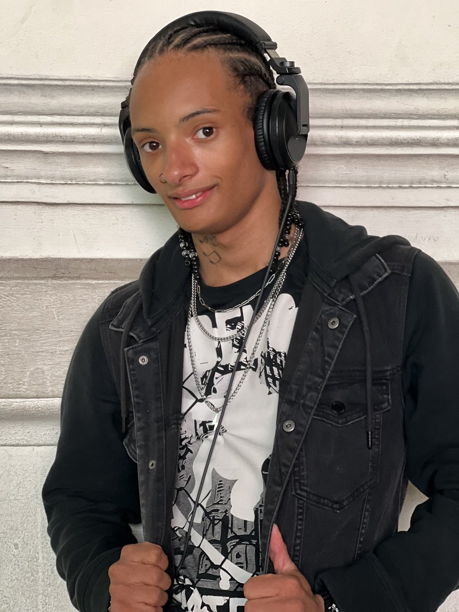 André Branney tweet media