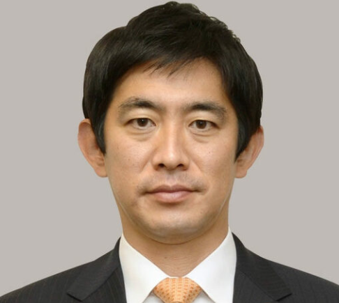 kWUZVpYwWhlRFlF's tweet photo. 小林鷹之、自民党の若きリーダーだそうです。もちろん統一教会議員一覧に掲載されています。所属議員連盟は日本会議国会議員懇談会と神道政治連盟国会議員懇談会。「現場が回らなくなる」として、安倍派・裏金議員の処遇改善を要求。ろくなもんじゃない😑

統一教会議員一覧 
https://t.co/G95zu64krw https://t.co/sdYovrQiSN