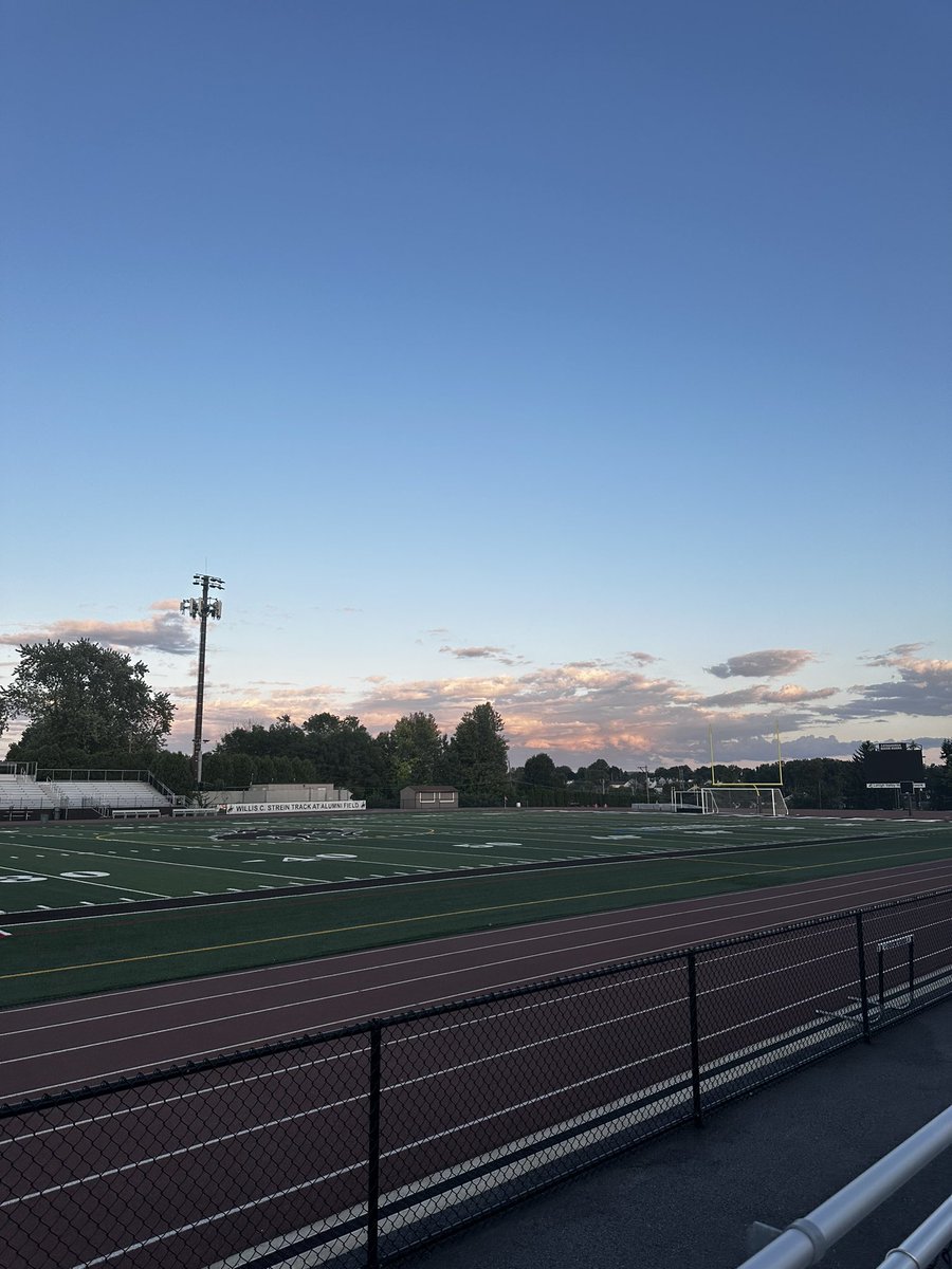 s_smey's tweet photo. Day 1 of the 2024 fall sports season in the books. https://t.co/prKDyFOTmc