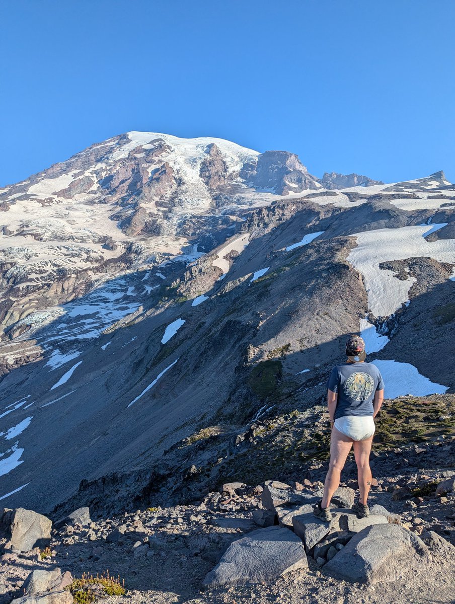 CubbyAdventure's tweet image. Yesterday we scampered AAAALL OVER BIG MOUNTAIN!! :DDD