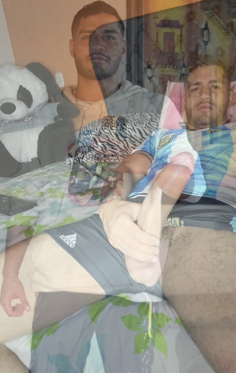 Danielmeca27's tweet photo. 🤑💲CONTENIDO🤑💲
Quieres ver como me saco la leche 😈🍆
RT😈 https://t.co/EJD2X8MTUc