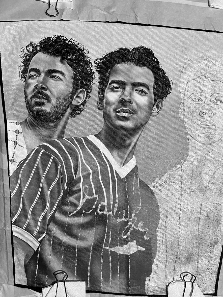 tailorarts's tweet photo. @jonasbrothers Just enough time to finish my denim jacket🫶🏻 https://t.co/CfWdFX7wgx