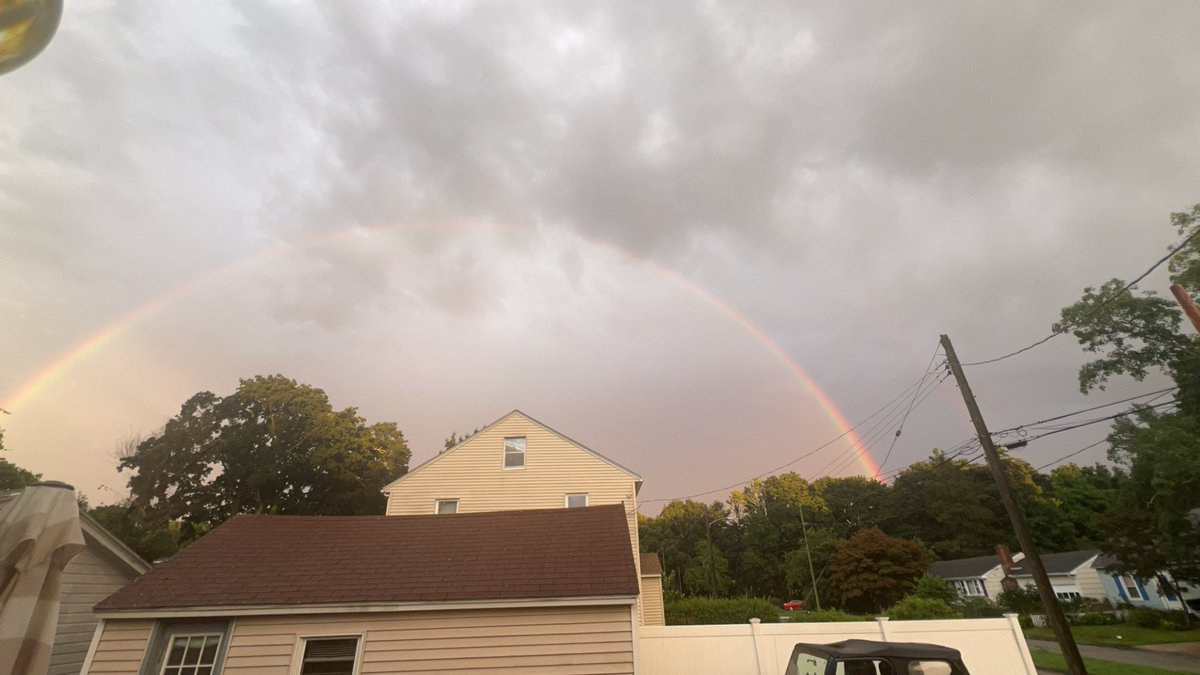 cadjr2003's tweet photo. The rainbow after the storm #rainbow #BeautyInNature #sky #rainbowafterthestorm https://t.co/5m0CF4yeCg