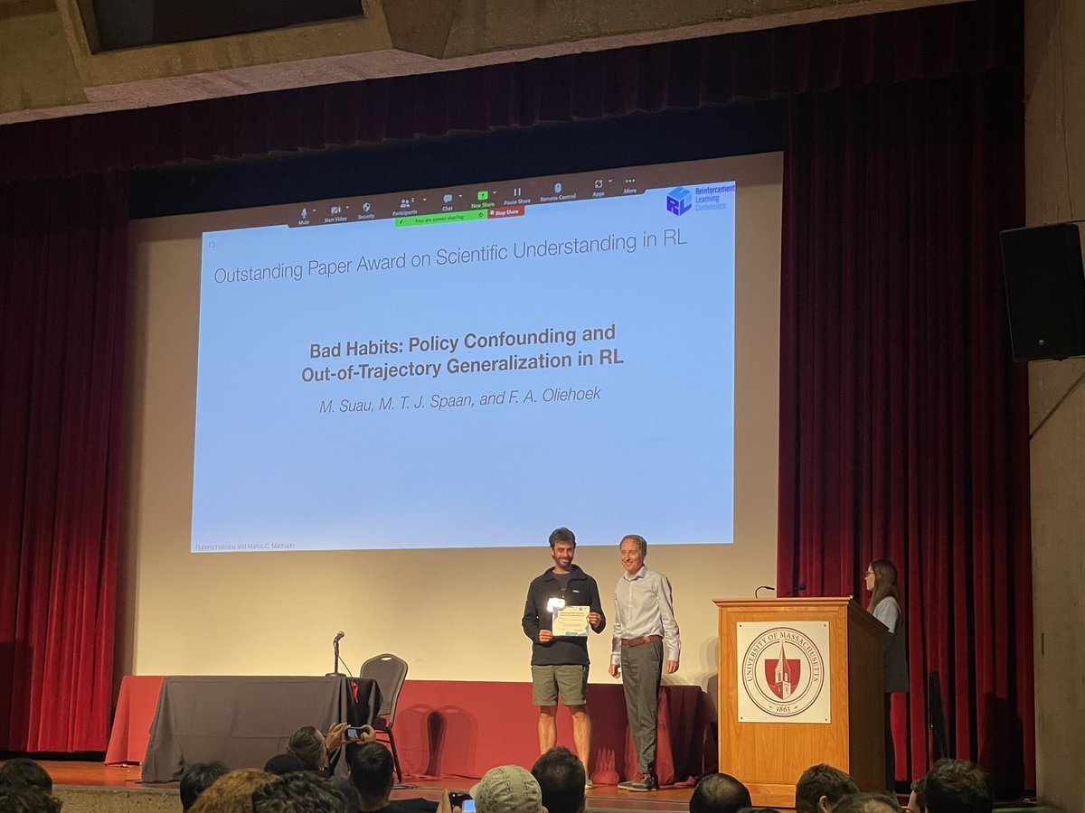 SuauMiguel's tweet image. I&apos;m extremely proud to share that our paper, Bad Habits, received the Outstanding Paper Award on Scientific Understanding in RL at @RL_Conference!

Huge thanks to my incredible coauthors, Matthijs and @faoliehoek.