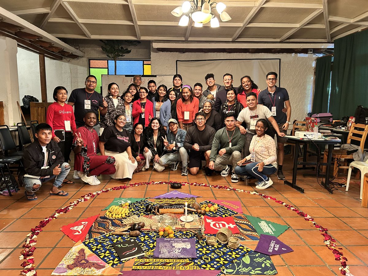 MujeresAsfalto's tweet photo. #JuventudesActivas
Gracias a la invitación de INREDH @inredh tuvimos el honor de compartir en su Escuela de Formación con el módulo “Cosmovisión afro, negra cimarrona”. 🌍✊🏾
#Reexistencia #AfroCimarrona #CosmovisiónAfro #DiaInternacionalDeLaJuventud #LuchaYResistencia https://t.co/Y8TfQVyMbU