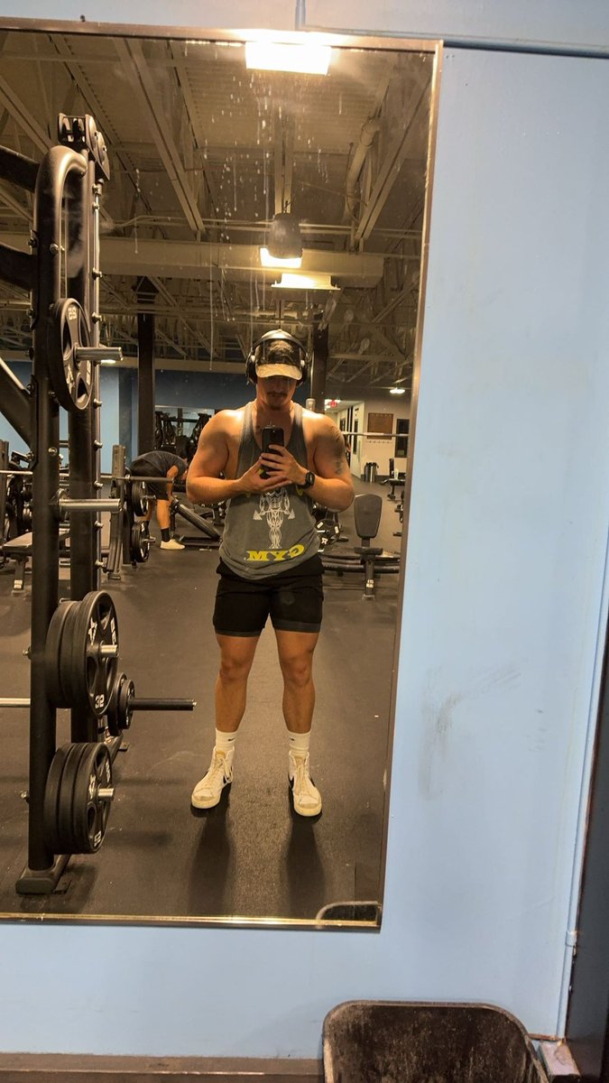 Blake_miller0's tweet photo. Best advice I’ve ever gotten from football... “ Nobody cares about your feelings.” Meaning get up and get after it! Junior year starting soon and I’m ready to get after it. https://t.co/wT4nH6tJ9D