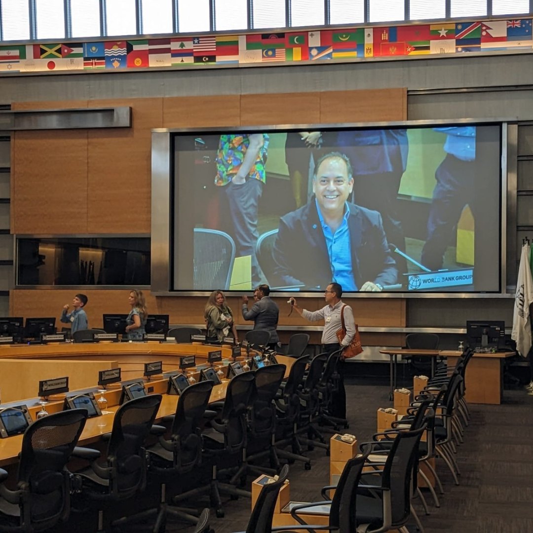 Muchas gracias a la asociación <a href="/EXATEC/">EXATEC</a> Washington por organizar con otras asociaciones en EE.UU., una gran visita Washington D.C, incluyendo el Banco Mundial, el Instituto Cultural Mexicano y la Casa Blanca. Me llena de orgullo ver lo que han logrado nuestros egresados.