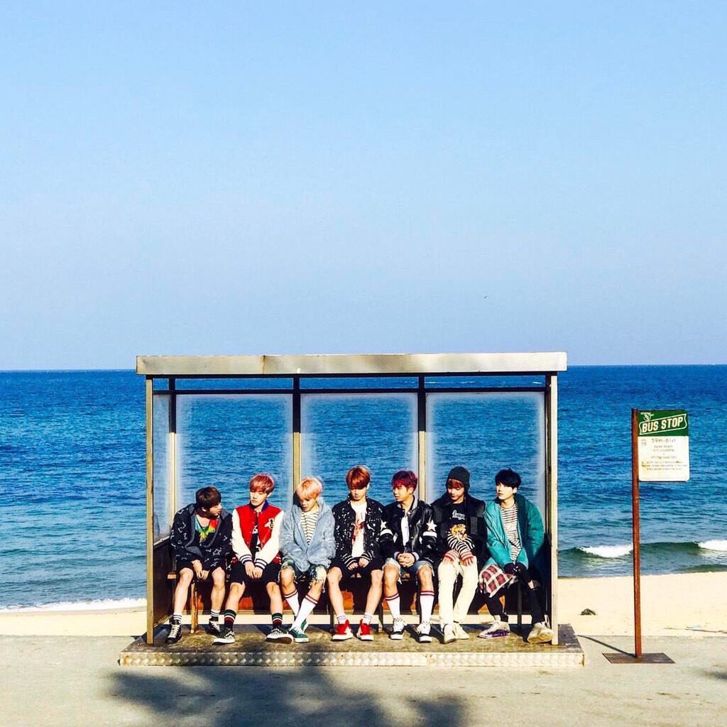 btschartmaster's tweet photo. .@BTS_twt "Spring Day" has surpassed 1 billion streams on MelOn. It becomes the FIRST and ONLY song to cross this milestone on the platform's history. 🇰🇷 https://t.co/gxQbL8yrXj