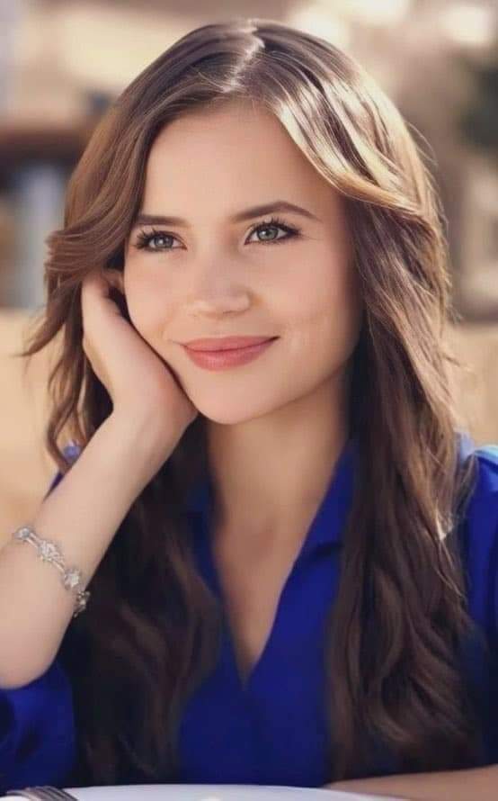 Başarınız ve kararlılığınızla gurur duydum ve her zaman en iyisini hak ediyorsunuz, size daha fazla parlaklık, başarı ve ödüller diliyorum prensesim. 
 #Yamur Yüksel