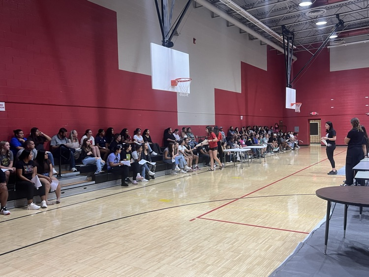 LiberalRedskins's tweet photo. Great numbers for the Fall Sports Parent Meeting Tonight! Fall practices begin August 19. Please contact Athletic Director Kerri.Miles@usd480.net if you missed the meeting or have any other questions regarding Fall Sports. https://t.co/FTLOsljyqQ
