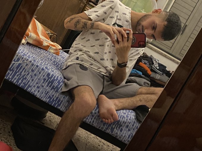 Feel your face in my sole and you know you're in the right place . . .  #paypig #humanatm #footfetish<a href="/tag/footfetish"class="tags"><span>#footfetish</span></a><a href="/tag/paypig"class="tags"><span>#paypig</span></a><a href="/tag/humanatm"class="tags"><span>#humanatm</span></a>