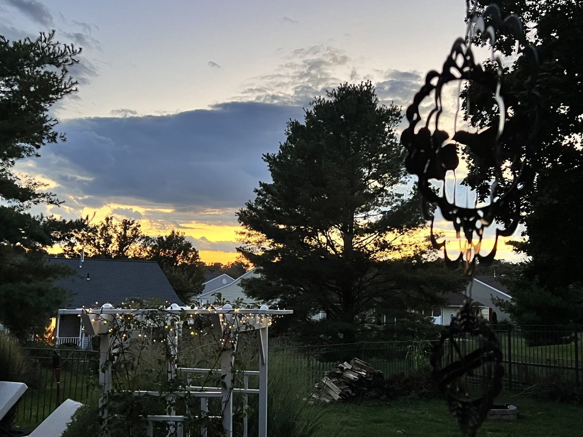 SchadDeb's tweet photo. Sunset in Pennsylvania
#PortlandRowShop
#saveLockwoodandCo
Portland Row is our Home
Lockwood and Co https://t.co/shQHUzKBEw