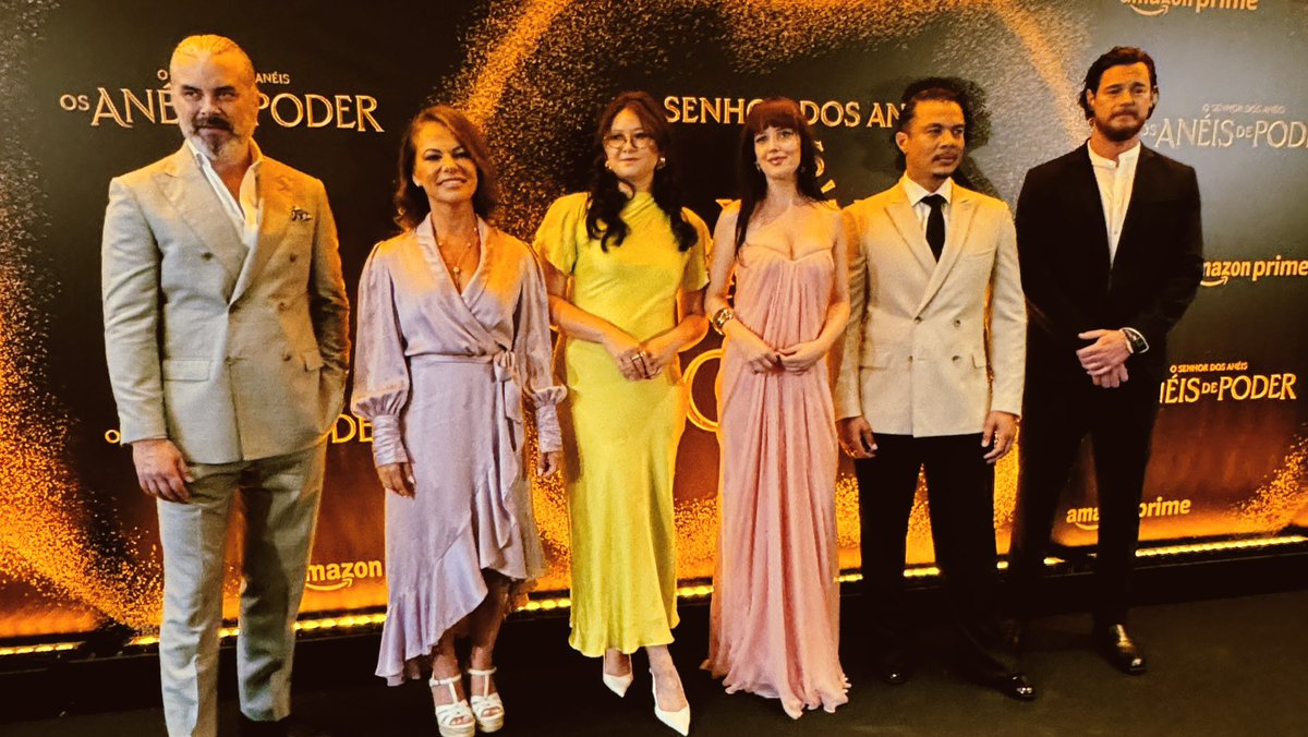 PrimeVideoBR's tweet image. chegamos na Terra-média!!! Tá rolando a premiere da 2a temp de O Senhor dos Anéis: Os Anéis de Poder 🧝

#OsAnéisdePoder