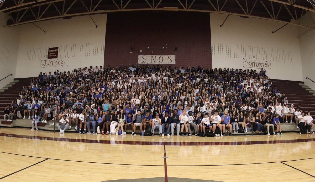 Michelle Lynn Z (@mlynnz3) on Twitter photo Coyote Nation 💙 #LLL15
<a href="/HHSCoyotes/">Heritage High School</a> <a href="/HHS_Coyote_FB/">Heritage Coyote Football</a> <a href="/KennethGilchr11/">Kenneth Gilchrist</a> <a href="/JeraldWilson21/">Jerald Wilson</a> Coyote Nation 💙 #LLL15
<a href="/HHSCoyotes/">Heritage High School</a> <a href="/HHS_Coyote_FB/">Heritage Coyote Football</a> <a href="/KennethGilchr11/">Kenneth Gilchrist</a> <a href="/JeraldWilson21/">Jerald Wilson</a>