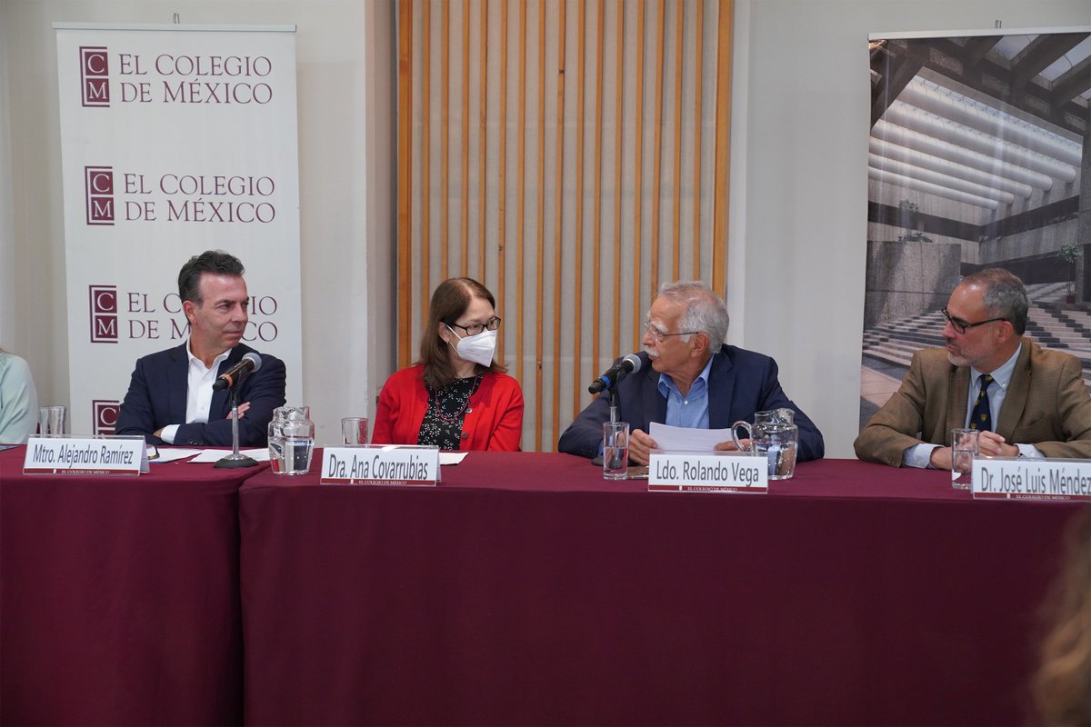 El Colegio de México tweet media