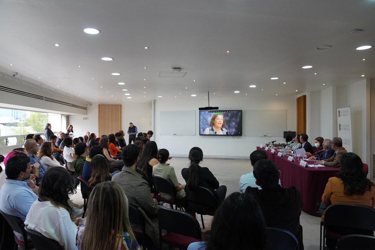 El Colegio de México tweet media