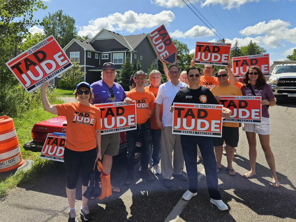 TadJude_MN03's tweet image. What a beautiful day to celebrate the community of St. George Catholic Church and the city of  Long Lake at your Corn Days Parade! Making communities safer and more prosperous will be a top priority of mine as your next congressman in the Third District.
#longlakemn, #mnsummer