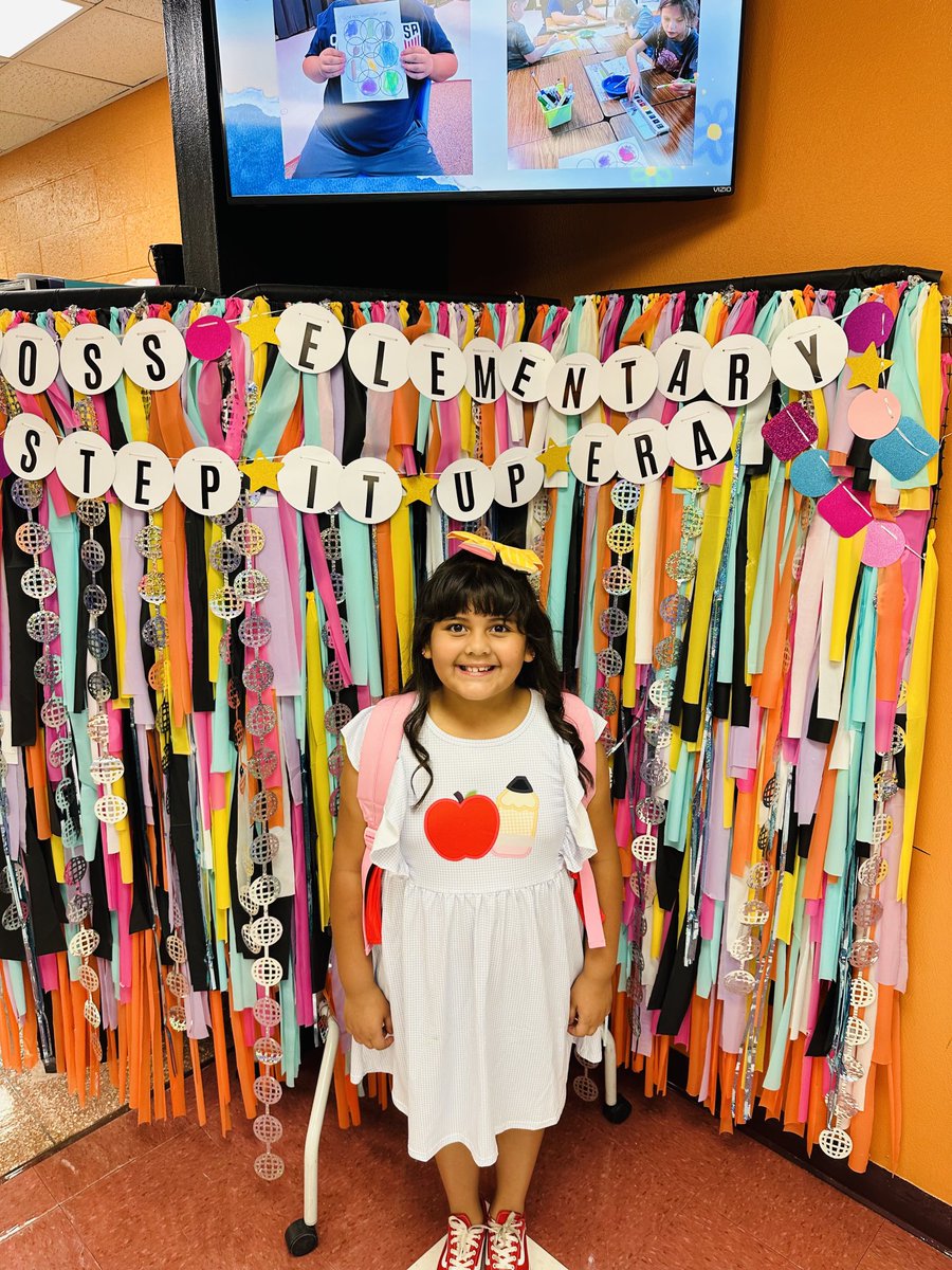 Raquel_L_Rod's tweet photo. Here’s to an amazing school year at Ross Elementary! ⁦@RossRamsECISD⁩ ⁦@EctorCountyISD⁩ #ECISDfirstday https://t.co/QjHP5CLN2O