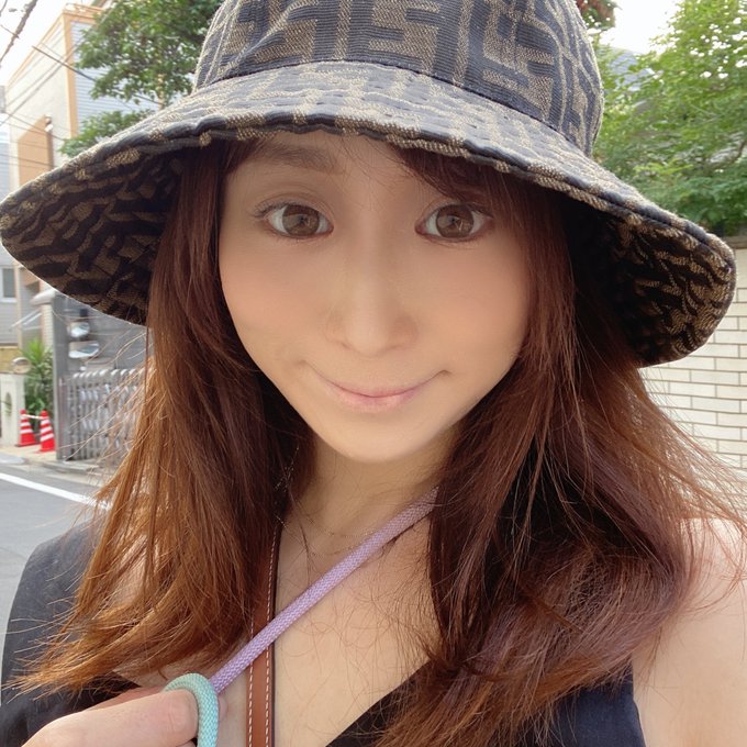 おはよう🌞 散歩中☺️😉昨日より涼しいかな https://t.co/HTTqutQV9a<a href="/tag/maki_tomoda"class="tags"><span>#maki_tomoda</span></a>
