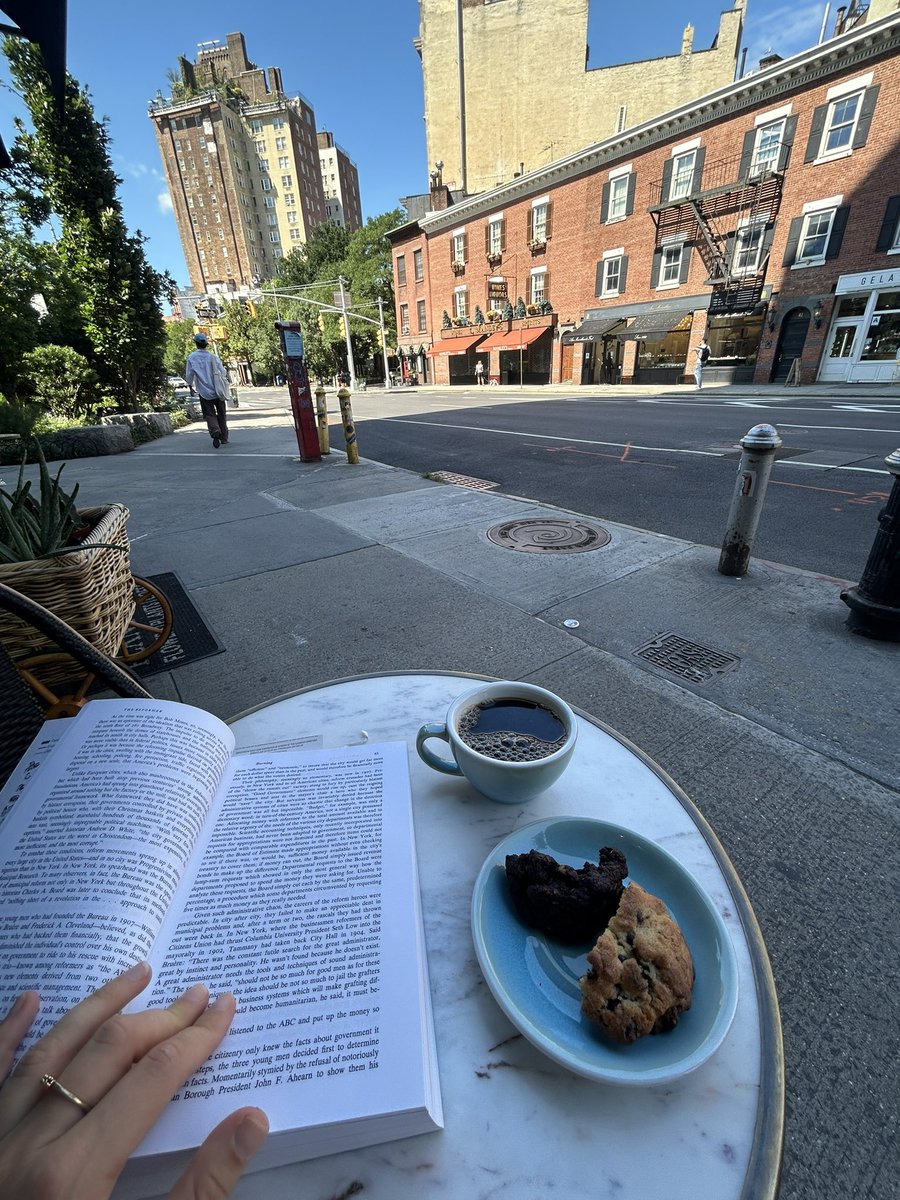 king elisabeth tweet media