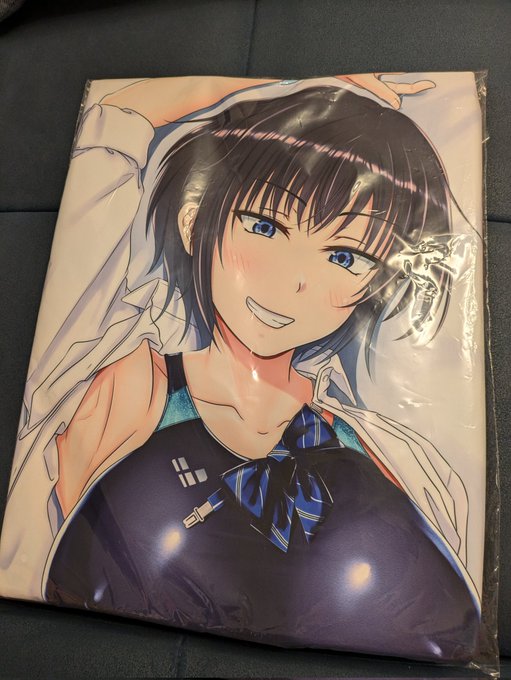 自分もようやく涼香ちゃん交換してもらえました!
これで間男気分を味わえるぞグフフ 