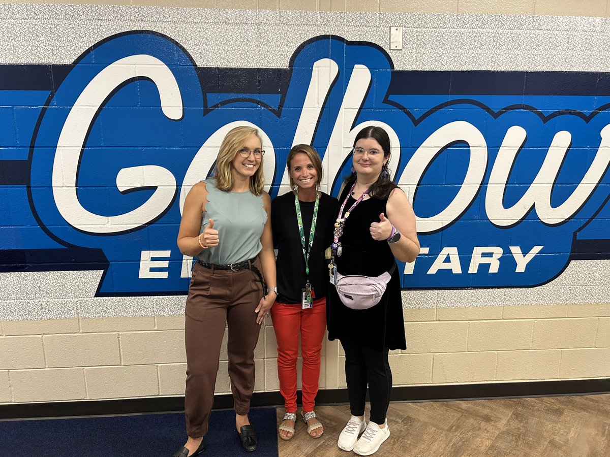 Small group, but powerful! Our Specials Team really showed what “4Houses, 1 Flock” means tonight at Meet the Teacher! #youareamazing #GEinspires 🙌🏾💚🩵💜🧡 <a href="/cwilson_GE_PE/">Carly Wilson</a> <a href="/Hmitch97/">Ms. Mitchell's Music Room</a> <a href="/MorrisArtRoom/">Katherine Morris</a> <a href="/Golbowtweets/">Golbowtweets</a> 🪶💙