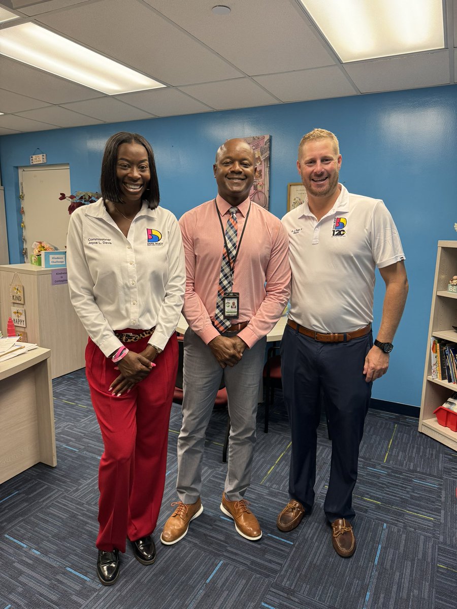 Principal Michael V. Billins (@principalbilli1) on Twitter photo New School. New School Year. Same Passion for Academic Excellence #proudprincipal #daniadolphins <a href="/DaniaElementary/">Dania Elementary</a> <a href="/DaniaBeachFL/">Dania Beach</a> New School. New School Year. Same Passion for Academic Excellence #proudprincipal #daniadolphins <a href="/DaniaElementary/">Dania Elementary</a> <a href="/DaniaBeachFL/">Dania Beach</a>