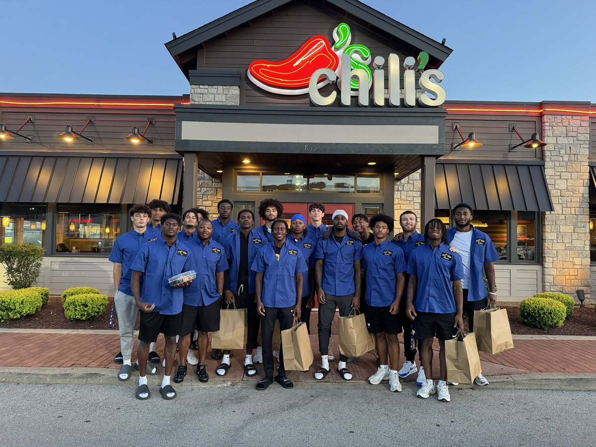 Great night with the fellas! #H2P <a href="/Pitt_FB/">Pitt Football</a>