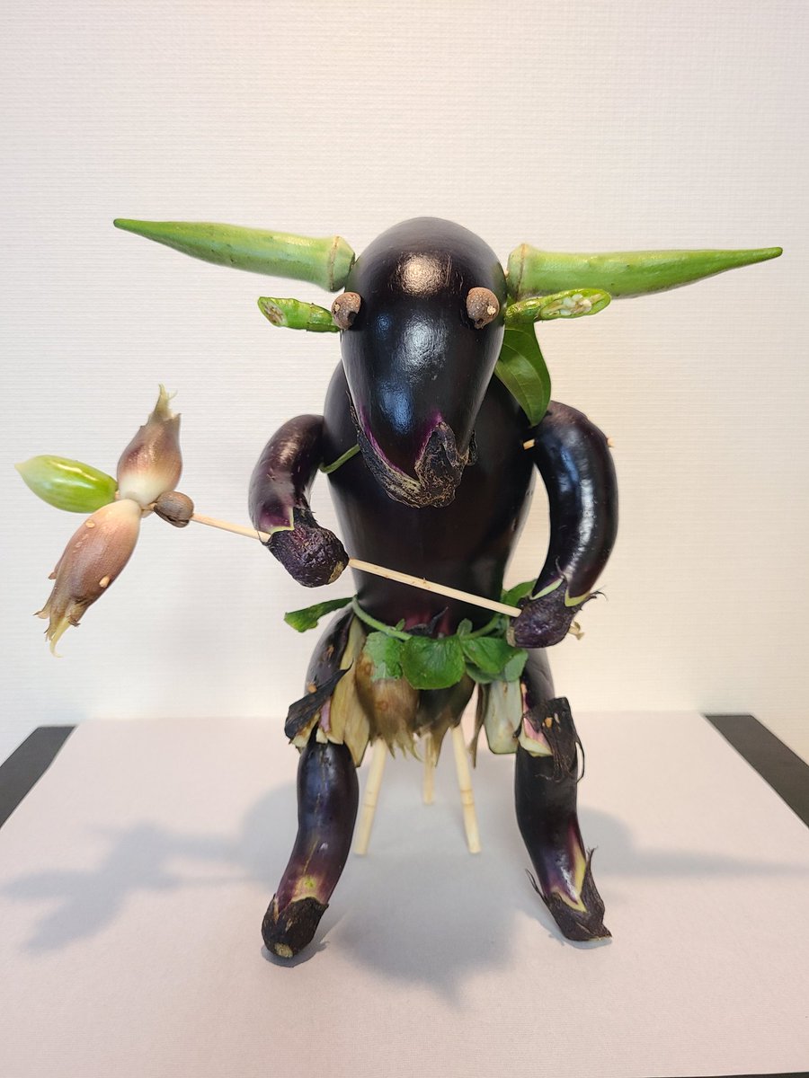 mato30506892's tweet photo. 今年のウシも出来ました。
送るどころか、たぶん地獄の門に立ちはだかって通れないようにするかもしれません。
#精霊馬
#精霊馬2024 
#ミノタウロス https://t.co/mwVzENC4gk