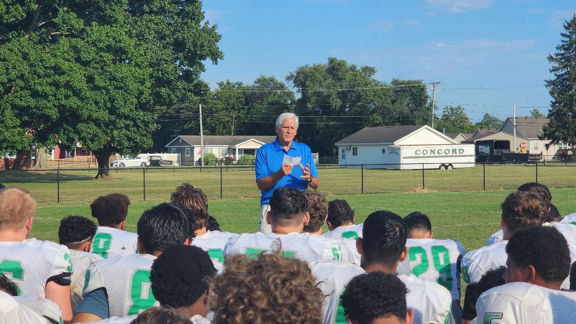 CoachKoehlerCHS's tweet photo. Love it when Coach Conn comes and shares his wisdom with our players.  In 1977 everyone told him he was crazy to take the Concord job.  “You can’t win there.”  7 years later he took us to our first state championship game.  His words are always impactful.
#BOND
#F5OH https://t.co/9rYhMMuE23