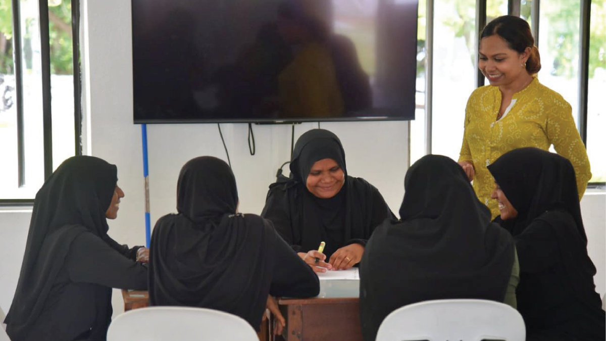 hrcmv's tweet image. ށ. އަތޮޅު ކައުންސިލްއިން އިންތިޒާމްކޮށްގެން ކޮމިޝަންގެ ފަރާތުން ގެވެށި އަނިޔާ ހުއްޓުވުމާ ގުޅޭގޮތުން ށ. ޅައިމަގުގެ އާންމުން ހޭލުންތެރިކުރުމަށް ނަގައިދިން ސެޝަންތަކުގެ ތެރެއިން

#HumanRights #RightsAwareness