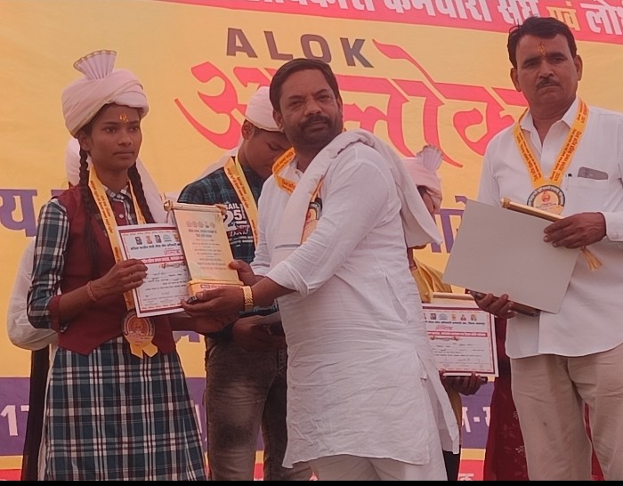 बड़े भैया जी को जन्मदिन की हार्दिक-हार्दिक शुभकामनाएं