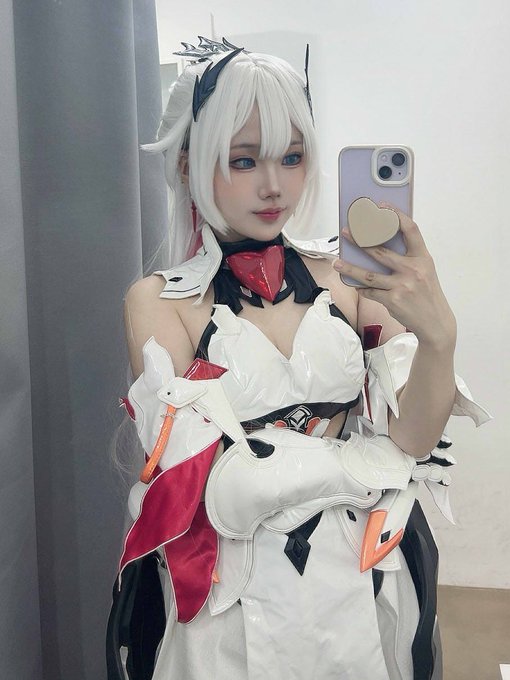 コスプレイヤーもものTwitter画像37