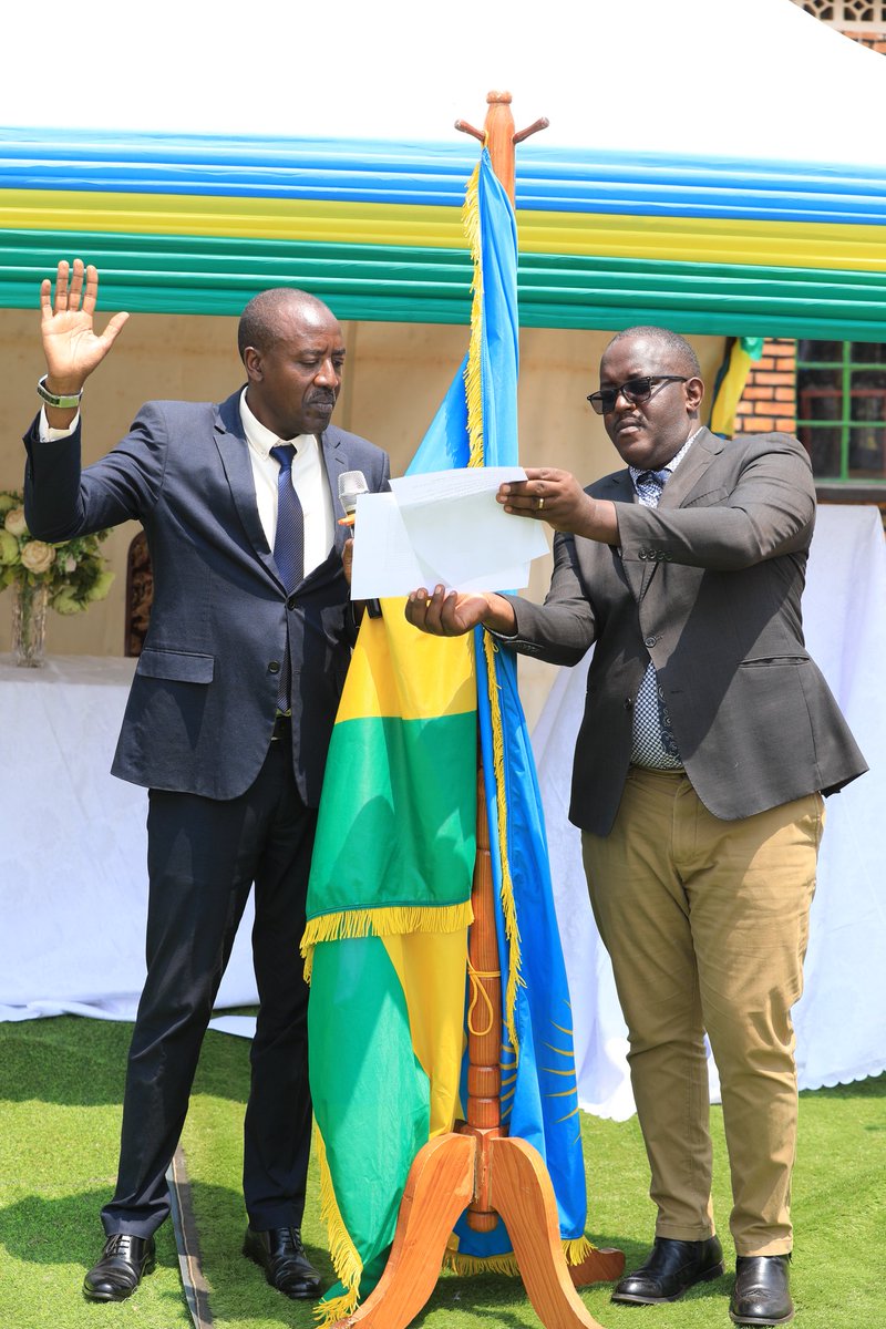 liferadio96fm's tweet image. Bimwe mu bikorwa ukwiye kumenya bizibandwaho mu cyumweru cy'Umuryango mu Itorero #ADEPR:

✓Gushishikariza abubatse ingo kubaka umuryango utuje, ushoboye kandi utekanye
✓Gukangurira abubatse ingo batarasezeranye gusezerana
✓Gushishikariza abubatse ingo kwita ku burere bw'abana