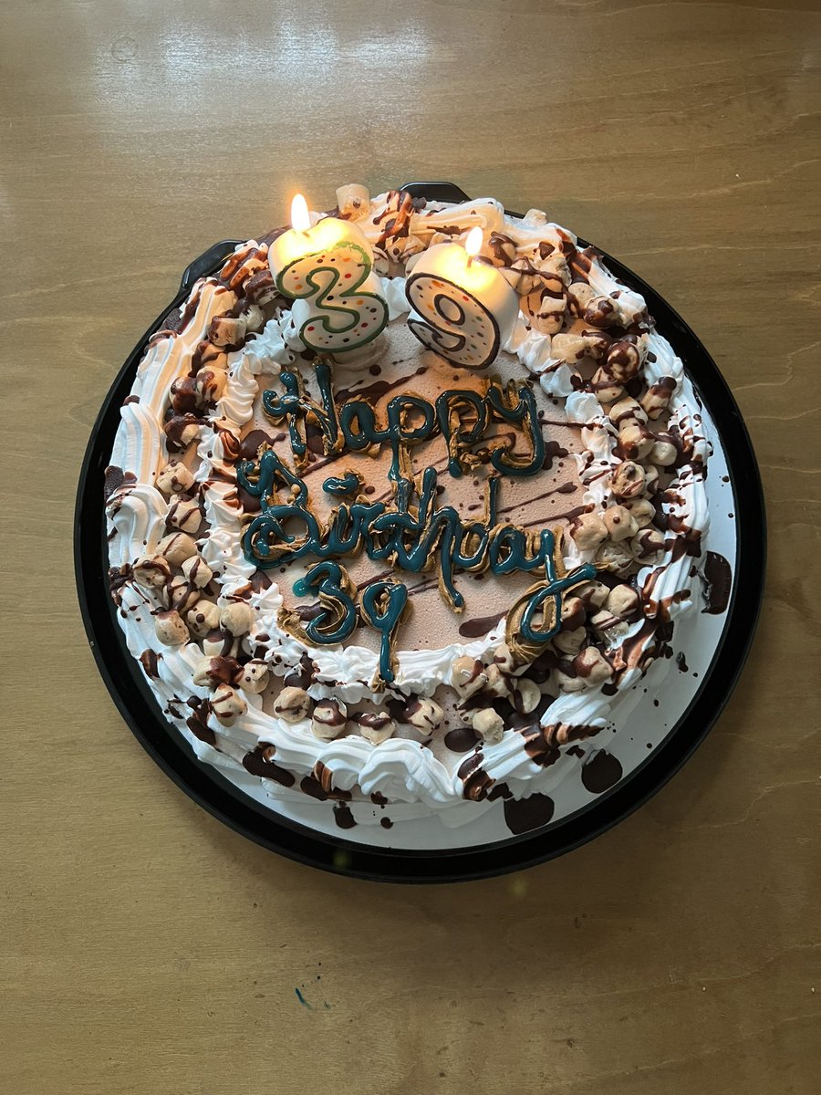 Freezeblast85's tweet photo. My Dairy Queen Chocolate Chip Cookie Dough Blizzard ice cream cake with candles lit for my birthday 2024!!!! 🥳🎉🎊🎈🎂🎁 https://t.co/ecoXeSMWWz