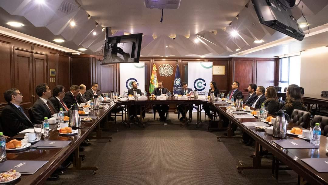 La CNC - Bolivia 🇧🇴 y la Embajada De México En Bolivia 🇲🇽 organizaron el "Encuentro con el Director General de Impulso Económico Global - Rodrigo Morales junto a empresarios privados de nuestro país"