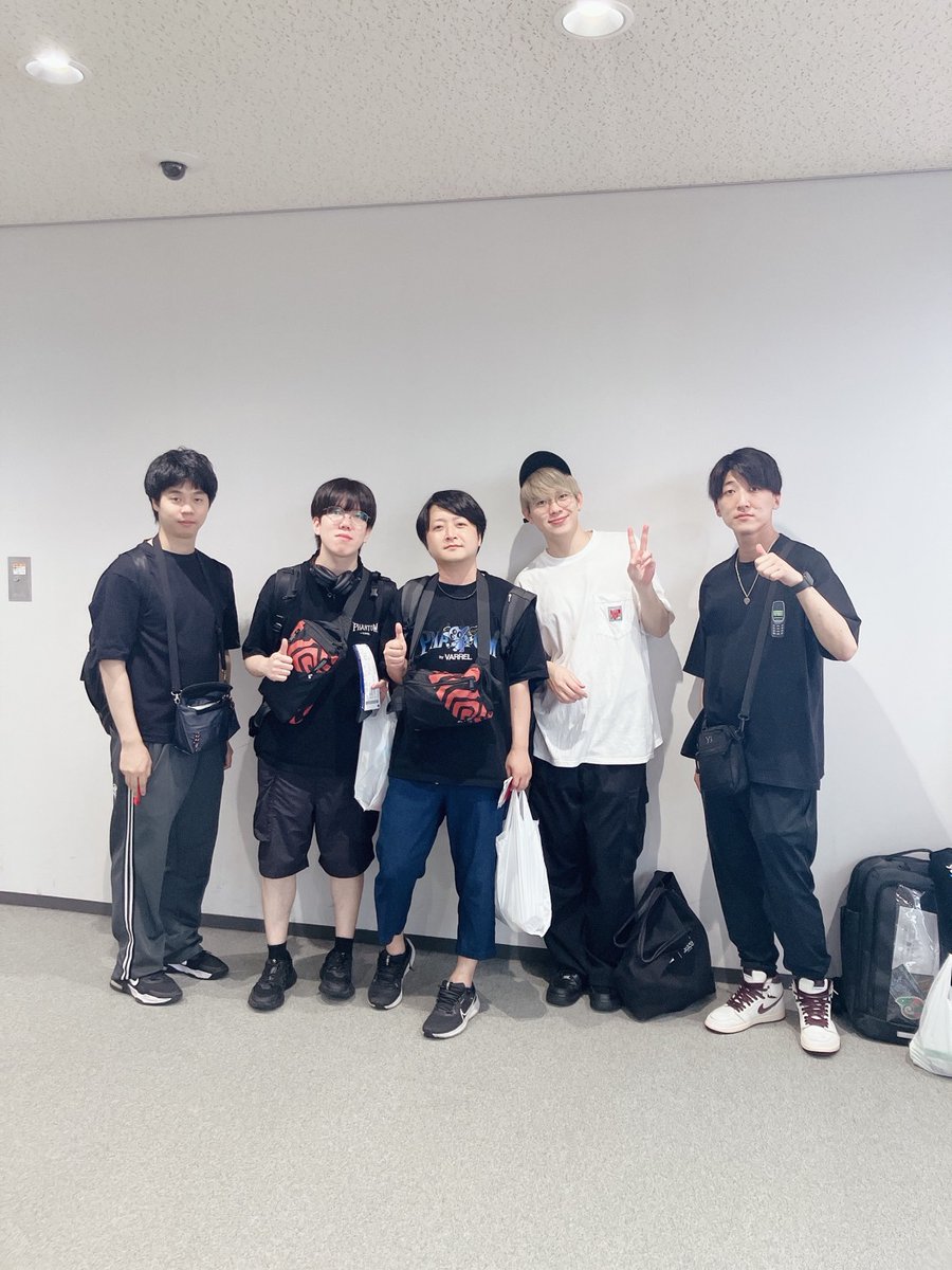 WATANABEtekken's tweet image. #EWC2024 #ZETAWIN
TEKKEN8のLCQで今からサウジアラビアに向います🇸🇦
初めての地域で緊張しますが、心強いメンバーなので安心して向かえそうです🙌