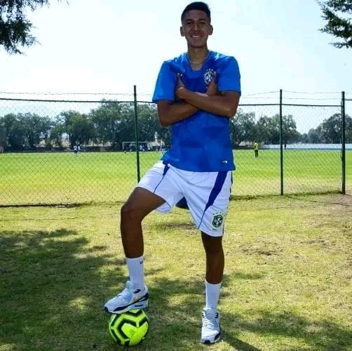 Heteroseng10's tweet photo. Contenido completo de este jugador en el vip 😈 
Grupo general de heteros engañados ⬇️ 
https://t.co/vbzP6lRQDe https://t.co/B4kJpnmW6T