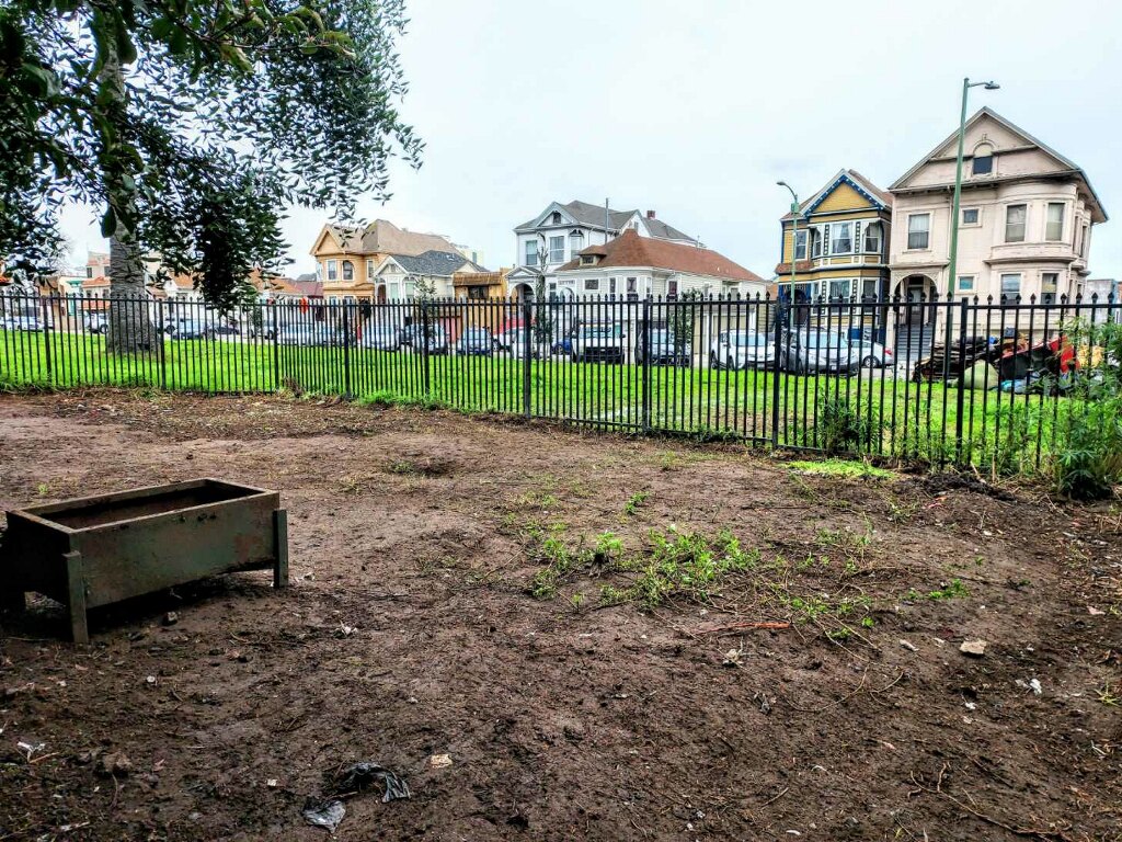 As a community that takes responsibility,  in an hour and a half, we have seen amazing things happen at the hands of just a few community members. 
Who is responsible for our communities? Do we kick the can to our elected officials? Or do we take action? 
#community #volunteering