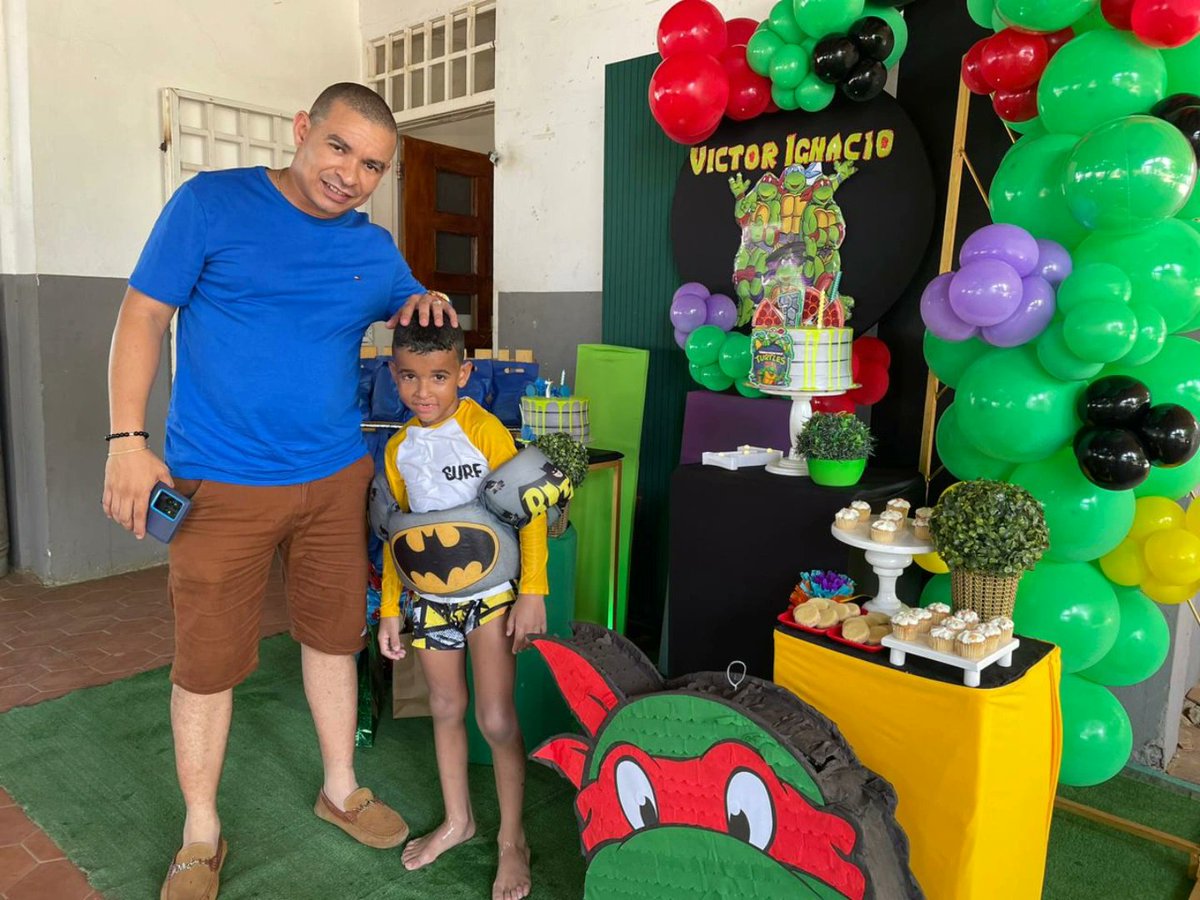Así de rápido, hoy doy gracias a la Santísima Trinidad, San Miguel Arcángel y al Dr. José Gregorio Hernández por un año más de vida de mi torito Víctor Ignacio. ¡Vida y salud para ti, hijo adorado!
