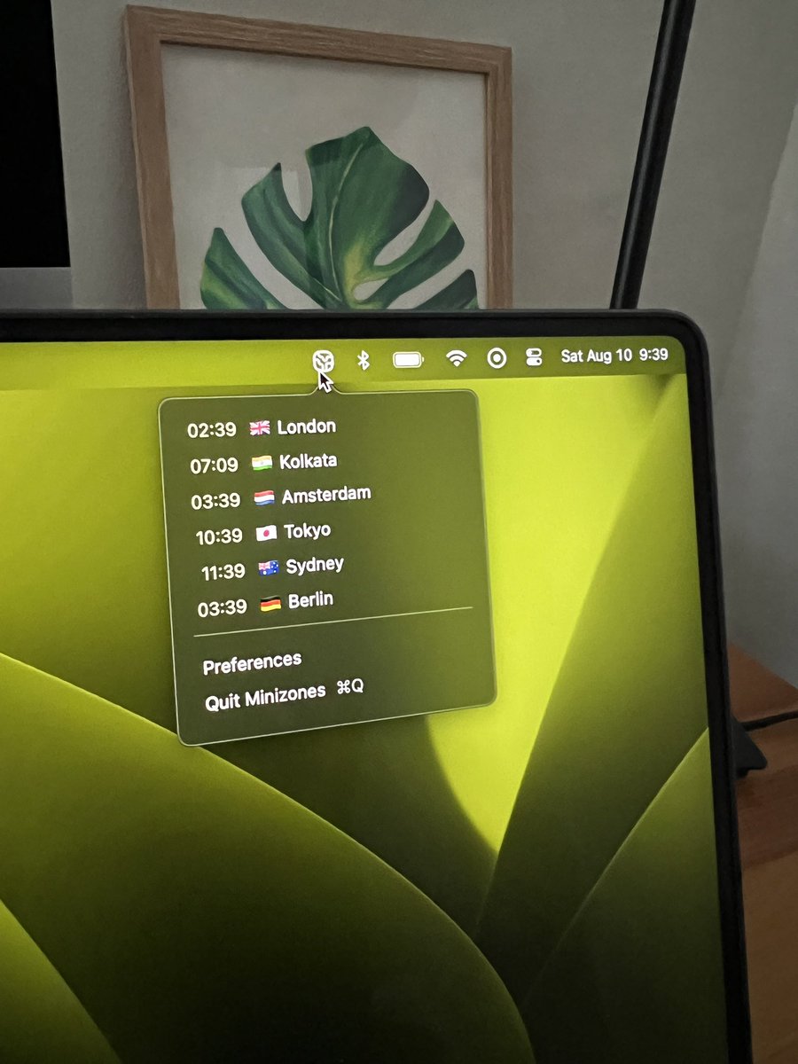 sambrucejoseph's tweet image. Made my first MacOS app 🎉
It’s an app that shows mini timezone clocks on the menu bar.
Perfect when your team or family are remote.
Landing page ready: minizones.app