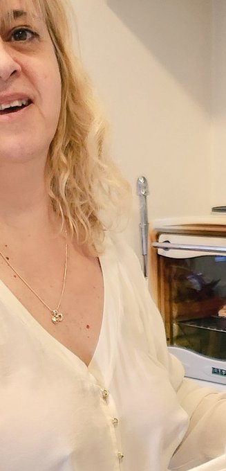 Una dama durante el d&iacute;a! m&iacute;rame a la noche👇👇🔥🔥 https://t.co/GoSk6rccX7 https://t.co/Rb1YGBywaC<a href="/tag/amigosconderechos"class="tags"><span>#amigosconderechos</span></a>