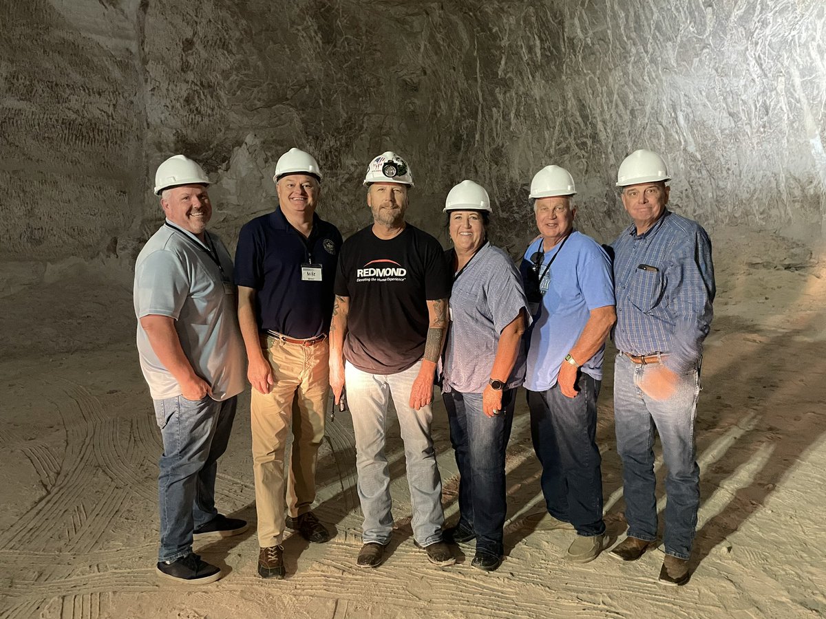 MikeLMower's tweet image. Hi from seven hundred feet below Redmond, Utah in the @redmondrealsalt mine with commissioners from Juab, Beaver, Sanpete &amp;amp; Garfield Counties. This salt is millions of years old and is well worth the wait. #UtahsOwn.