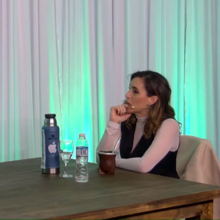 Eliza_deRosario's tweet photo. #Video @sole_pastorutti junto a @estanibachrach
como invitados al segmento "Levantando la perdiz"
en el Congreso @aapresid Bs As

▶️ https://t.co/na1aR2vZ1s  (Youtube Aapresid) https://t.co/VdP7WLKcup