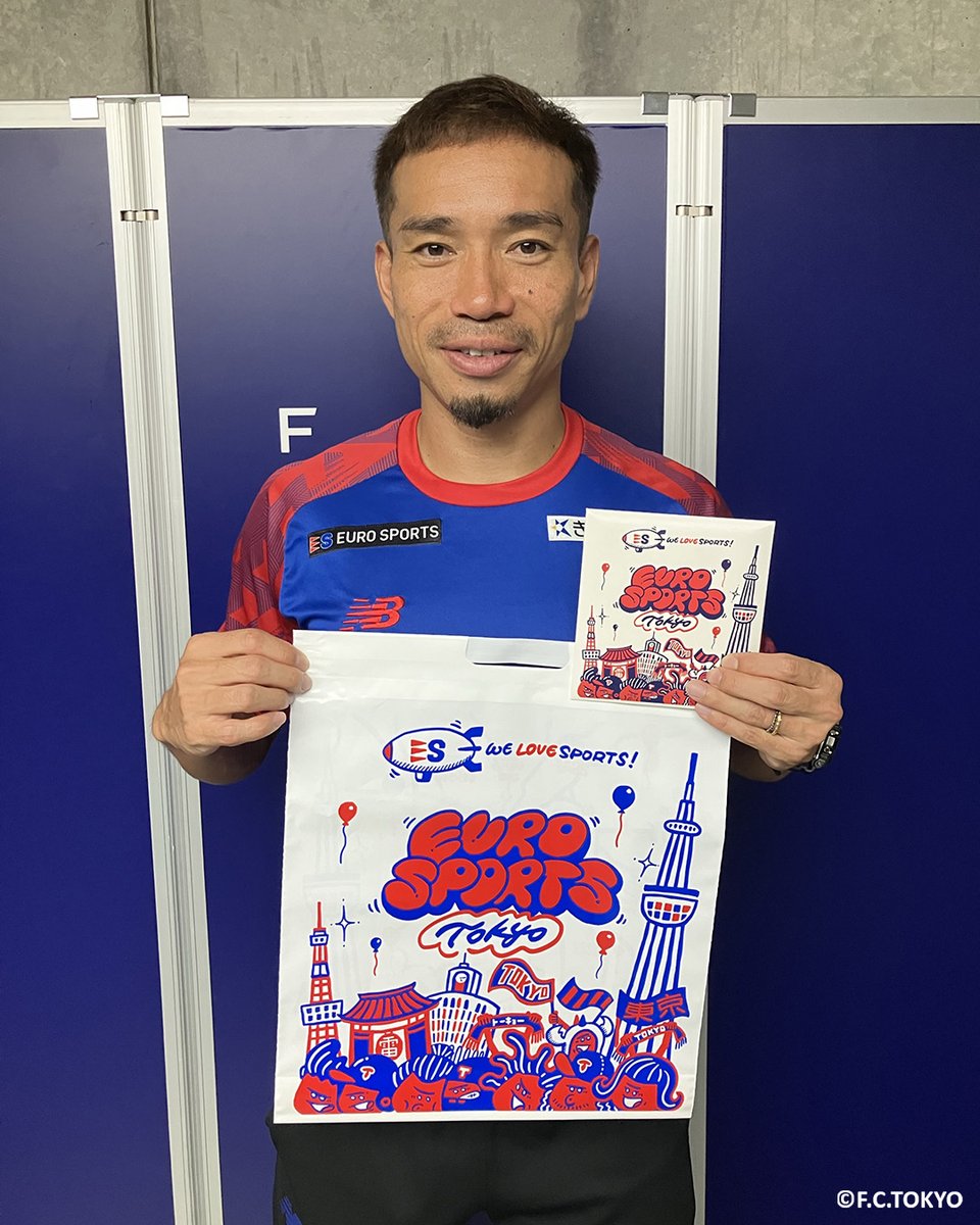 GoalJP_Official's tweet photo. 🔵 8月17日は #東京ダービー 🔴

今週末のダービーマッチを前に #FC東京 グッズをプレゼント。

■応募方法
①@GoalJP_Official をフォロー
②希望する賞品いずれかを記載し、この投稿を引用リポスト

■賞品
A. オリジナルバッグ
B. #長友佑都 直筆サイン入り オリジナルネック＆キャップ(necca)

■当選者数
各賞品 1人

■締切
8月19日 23:59