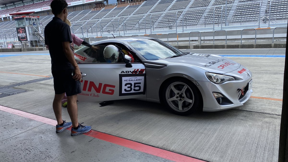 spo_moto's tweet photo. Fuji1-GP TCクラスの予選を担当しましたが、満足なタイム��はありませんでした😭
2:12:0 クラス4位
決勝は��タートも担当なので
巻き返しを狙います!😤
#fuji1
#fuji1gp
#富士スピードウェイ
#hcレーシング
#hcgallery
#hcシェアリング
#サーキット
#zn6 https://t.co/PMb418fBLi
