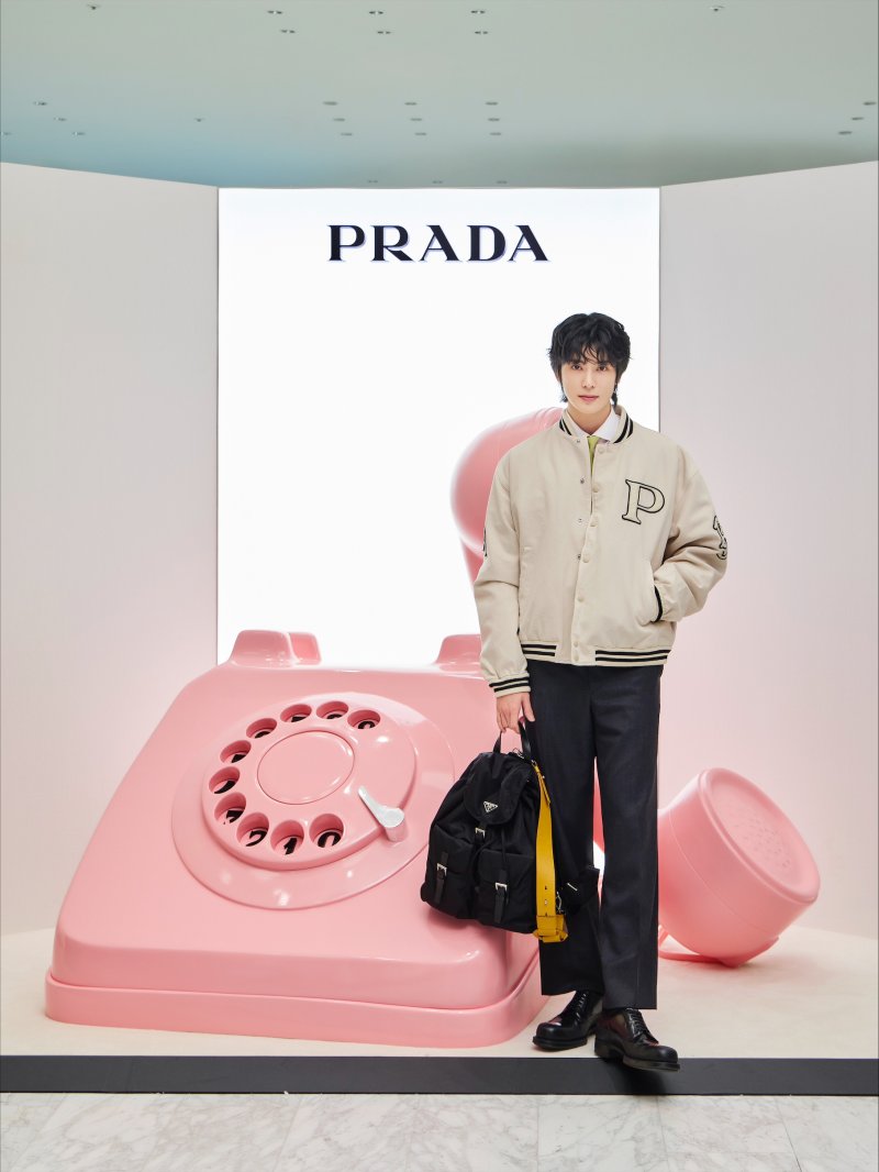 aquariusjjh's tweet photo. 프라다 카카오톡 채널 #재현
#PradaA
#PradaFW24 https://t.co/hVfhQumjdJ