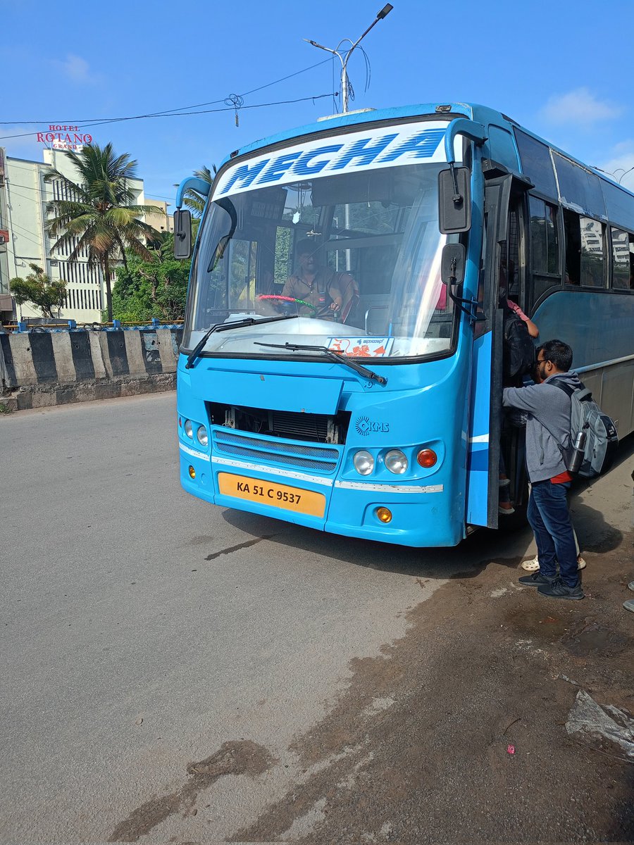 Private bus on ITPL route, at Spice garden bus stop, 8.45 this morning. Such buses plying illegally exploit the gaps in BMTC servic and run on many routes where demand is high. What is the govt's response? 
<a href="/RLR_BTM/">Ramalinga Reddy</a> <a href="/BMTC_BENGALURU/">BMTC</a> <a href="/blrcitytraffic/">ಬೆಂಗಳೂರು ಸಂಚಾರ ಪೊಲೀಸ್ BengaluruTrafficPolice</a> <a href="/BBPVedike/">Bus Prayanikara Vedike</a> <a href="/FriendsofBMTC/">Friends Of BMTC</a>