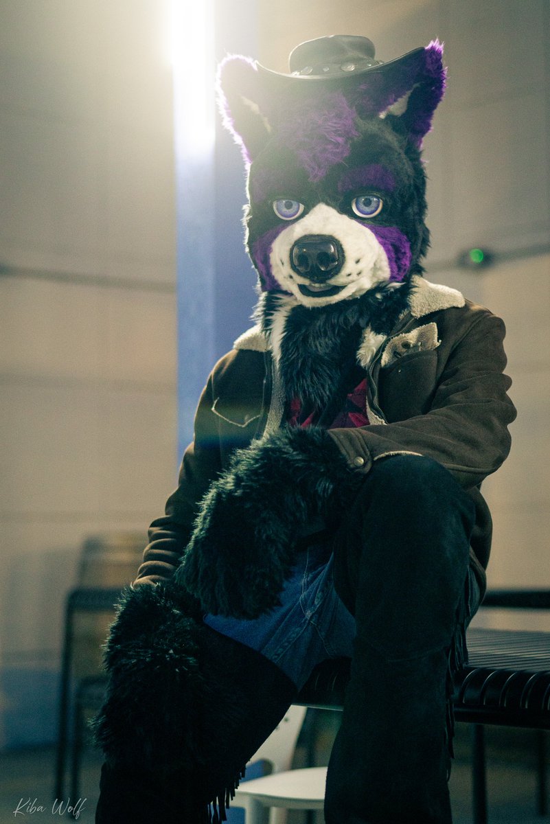 space_bull's tweet photo. @NexoRexo Purple is DA BEST color https://t.co/kHWXgO5FE1